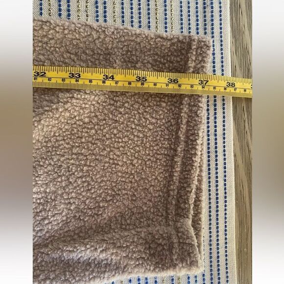 PATAGONIA Pans Womens Size Medium SHEARLING FLEECE CROPPED  Pampas Tan NWT - Picture 14 of 16